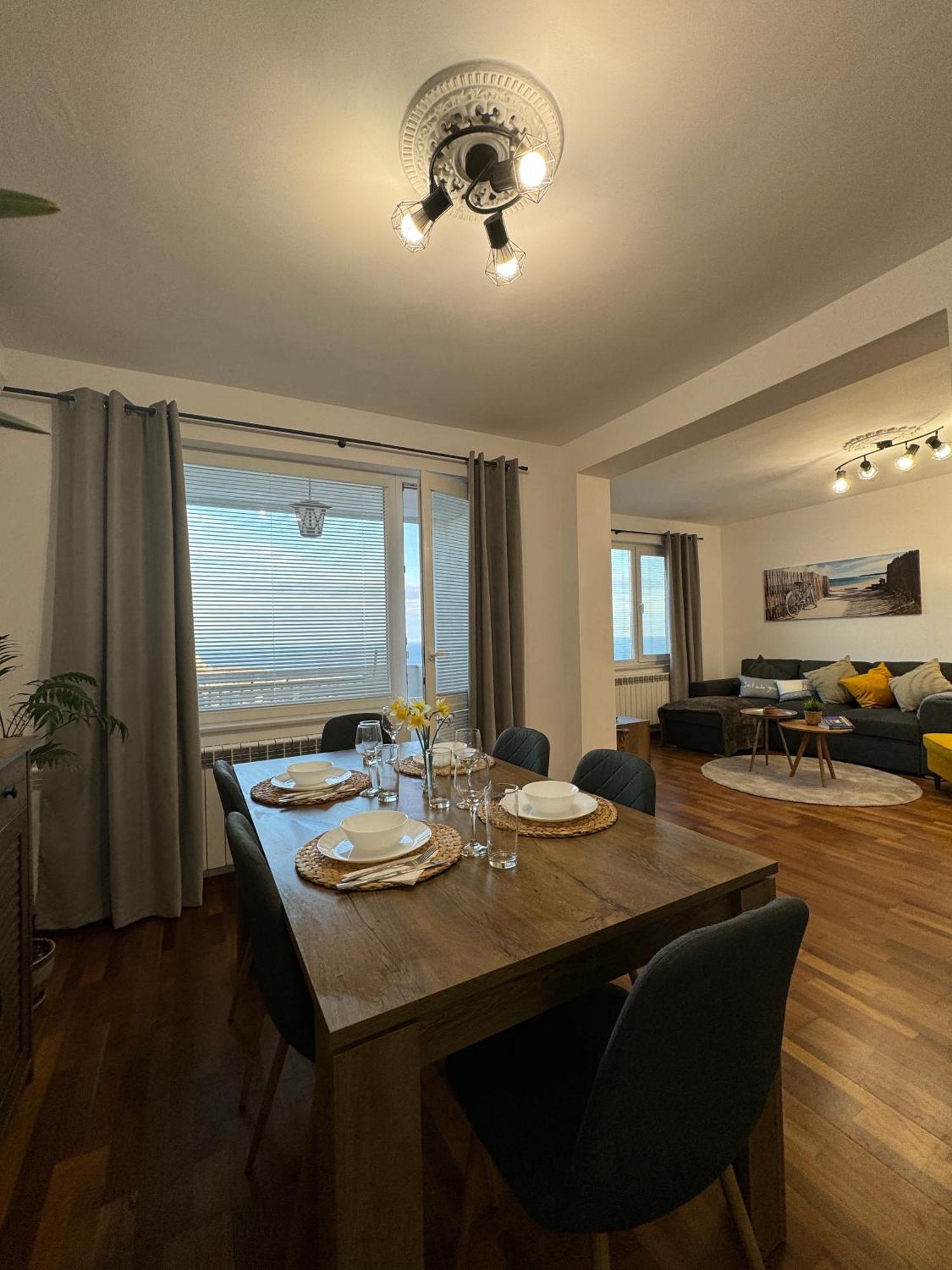 Kakavanen'S Sea View Apartment 巴尔奇克 外观 照片